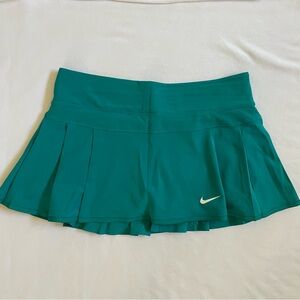 NWOT Nike Premier Maria Perforated Pleated Tennis Skirt Teal Green Medium